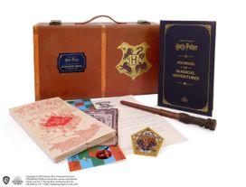 Harry Potter: Hogwarts Trunk Collectible Set Harry Potter: Hogwarts Trunk Collectible Set